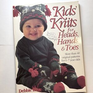 KNIT PATTERN BOOK Kids' Knits for Heads, Hands & Toes